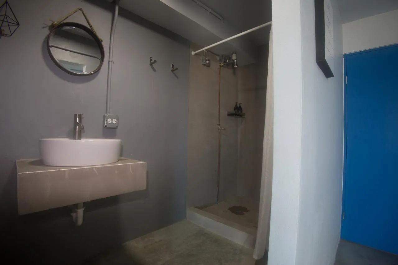 Nomada Urban Beach Hostel- Calle Loiza (Adults Only) San Juan