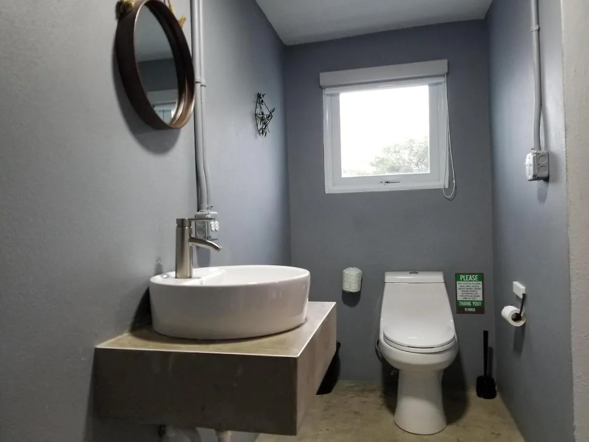 Nomada Urban Beach Hostel- Calle Loiza (Adults Only) San Juan